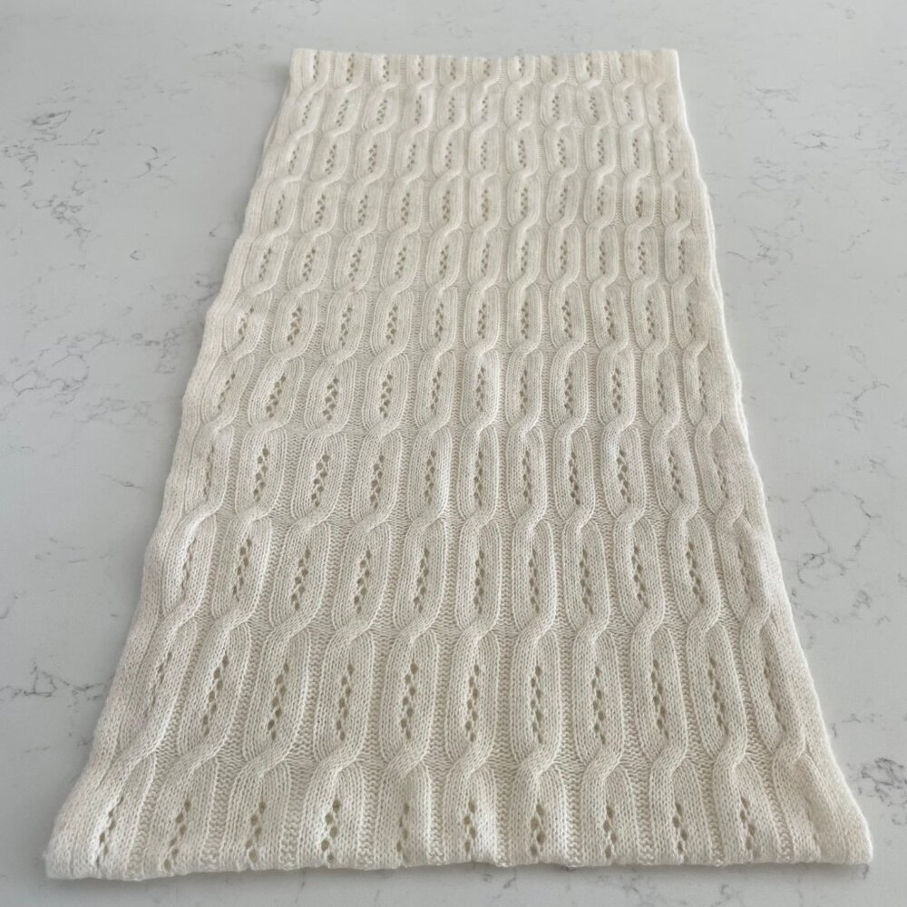 Classic Link Pattern Infinity Knit Scarf in Neutral Soft Cream OS no tags - Picture 4 of 7